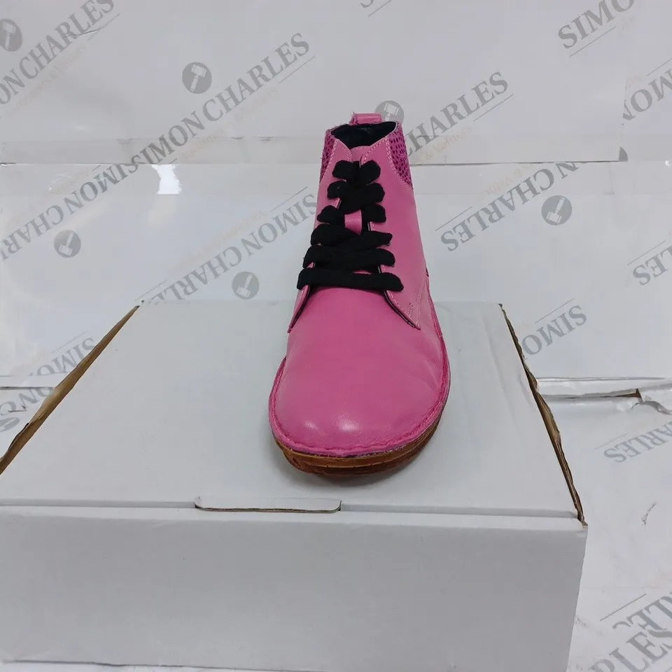 BOXED ADESSO PINK LACE UP SHOES- EUR 40