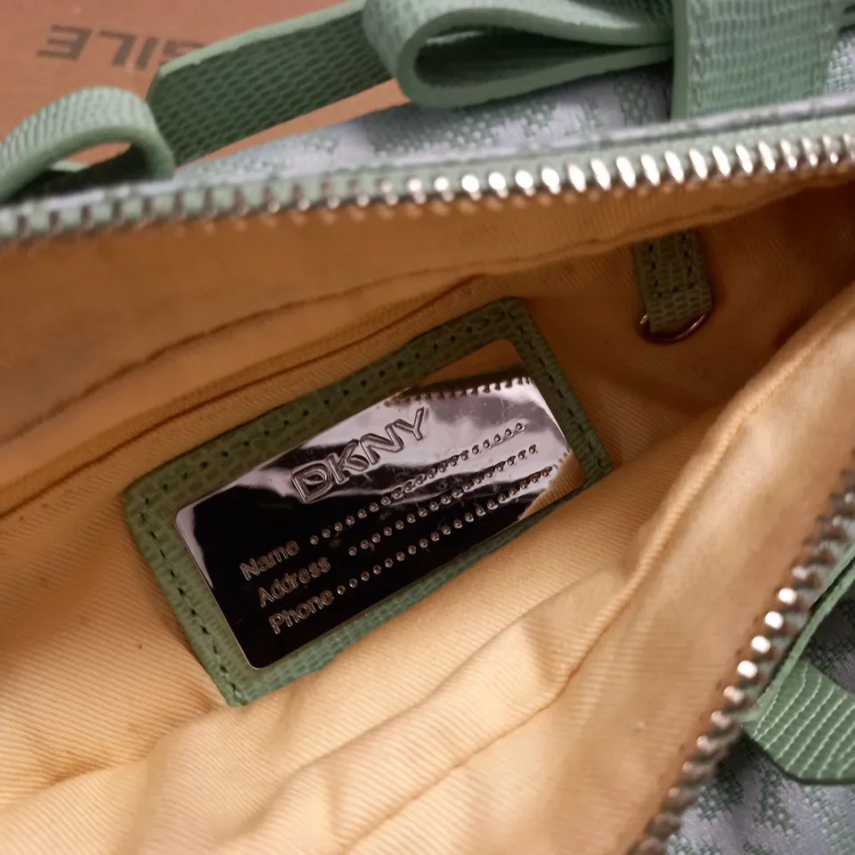 DKNY GREEN HAND BAG