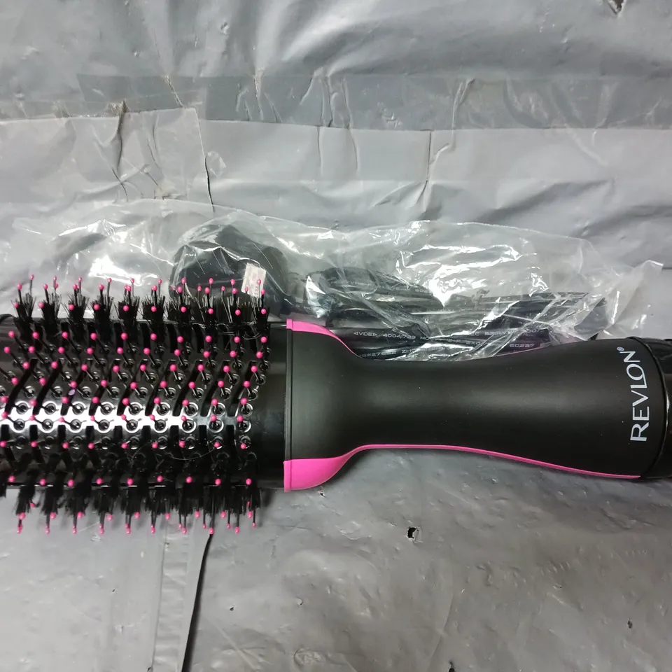 BOXED REVLON SALON ONE-STEP HAIR DRYER AND VOLUMISER  RRP £49.99