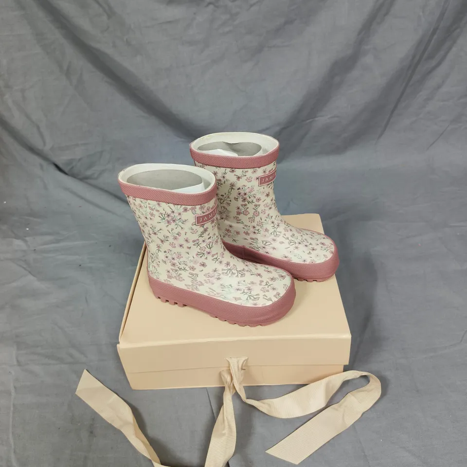 JAMIE KAY KIDS' FLORAL RAIN BOOTS – PINK & WHITE UK SIZE 6