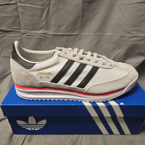 BOXED ADIDAS SL72 RS SNEAKERS β LIGHT GREY/WHITE, UK 9