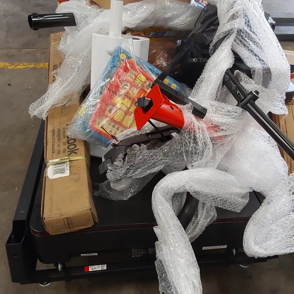 PALLET OF ASSORTED ITEMS INCLUDING EXCERCISE EQUIPMENT PARTS, TOYS ECT