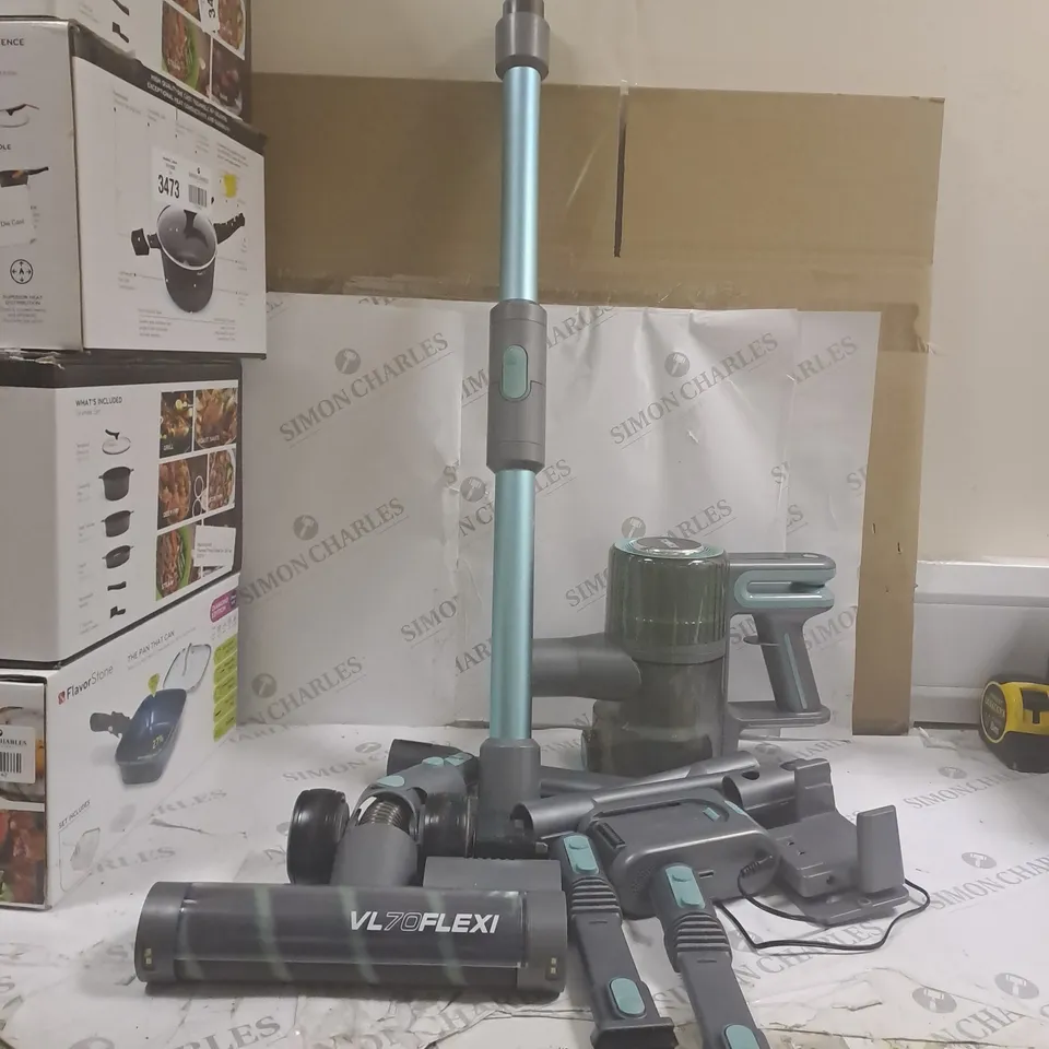 BOXED TOWER VL70FLEXI CORDLESS VACUUM CLEANER 