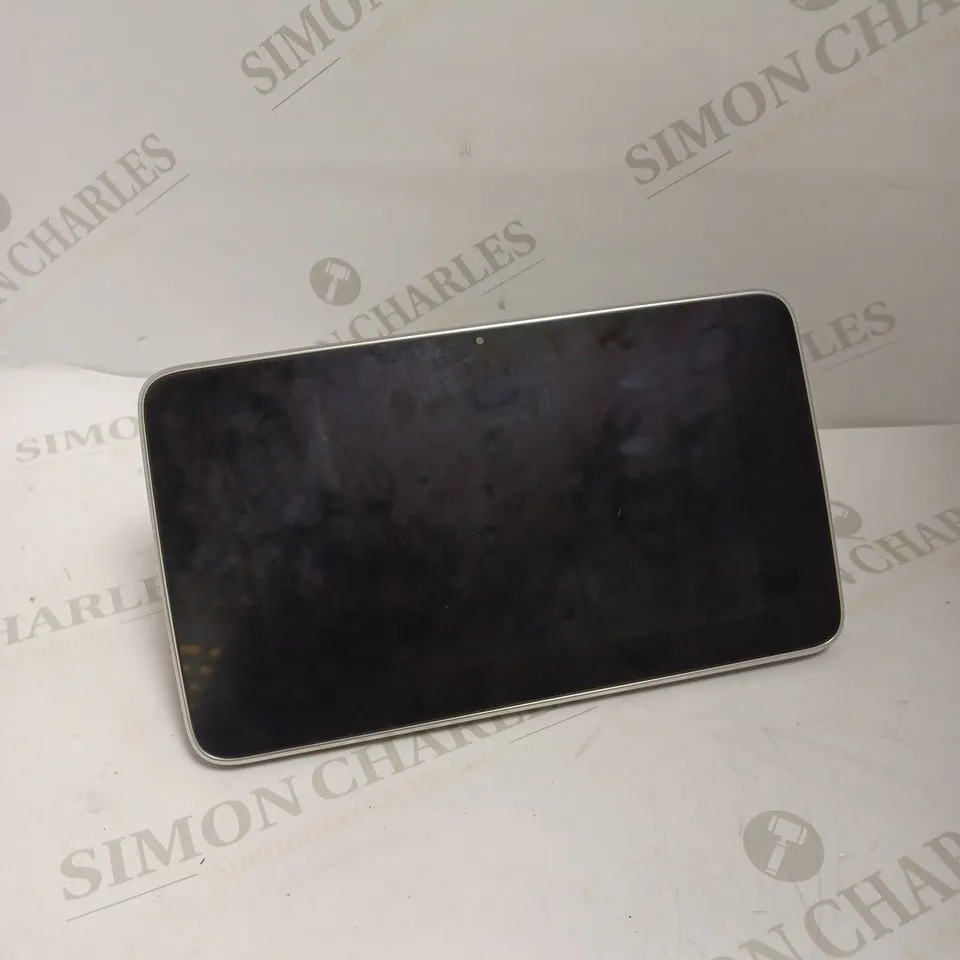 MERCEDES-BENZ 10R-03 7930 CENTRAL DISPLAY UNIT
