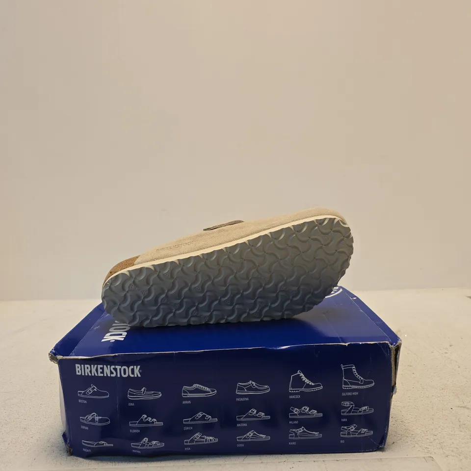 BIRKENSTOCK BOSTON SUEDE CLOGS – OYSTER/BEIGE, UK 8 (EU 41)