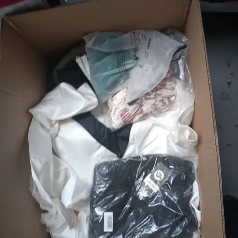 BOX OF APPROXIMATELY 25 ASSORTED CLOTHING TO INCLUDE: TOPSHOP DRESS