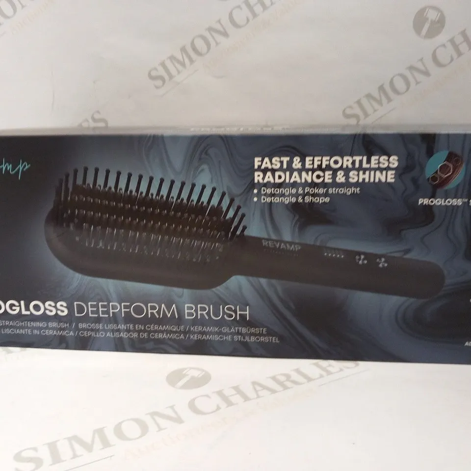 BOXED REVAMP PROFESSIONAL PROGLOSS DEEPFORM BRUSH CERAMIC STRAIGHTENING BRUSH