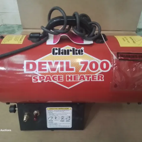 CLARKE DEVIL 700 SPACE HEATER