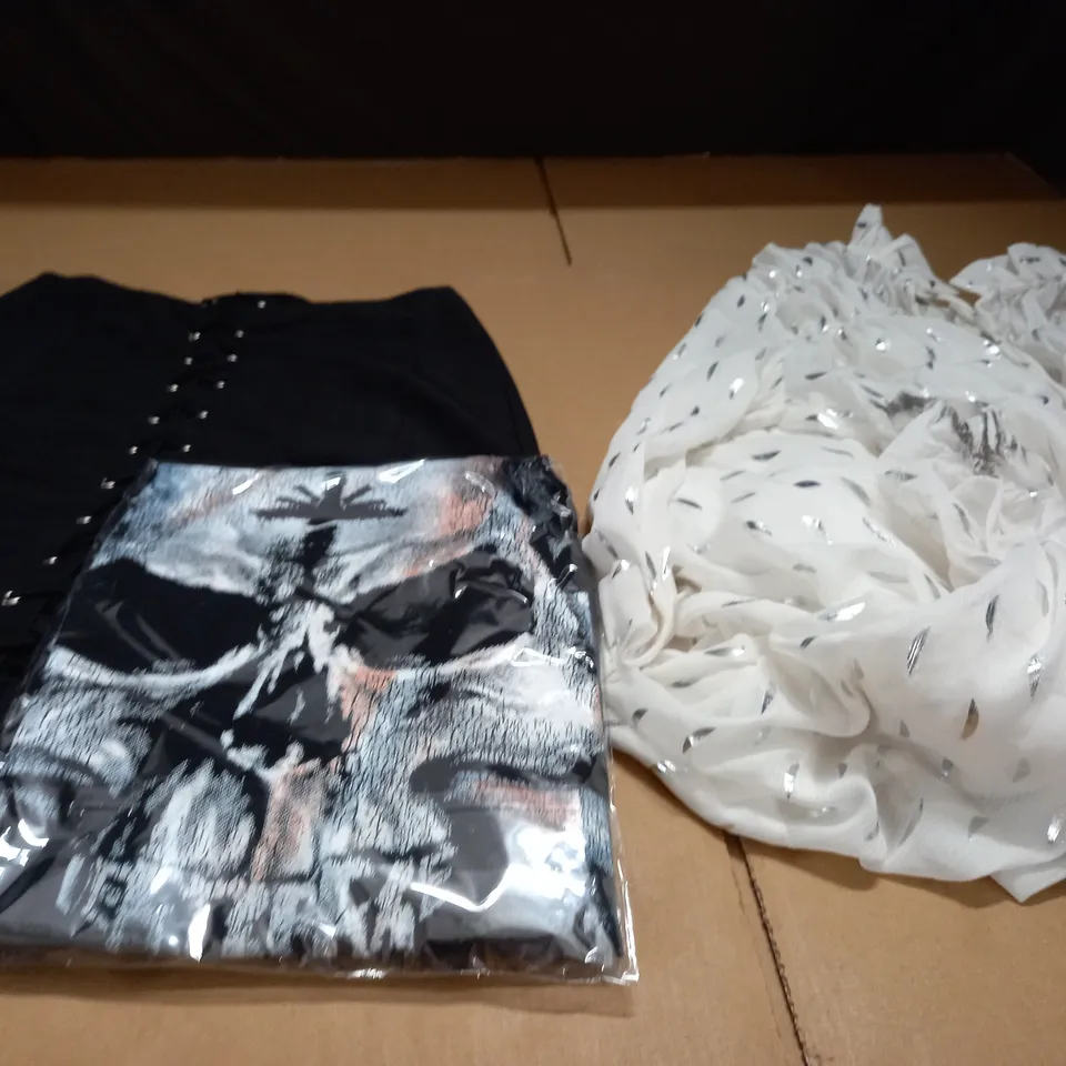 BOX OF APPROX 10 CLOTHING ITEMS TO INCLUDE MISSPAP SKIRT SIZE 10, VERTABRAE TSHIRT SIZE UNKNOWN, H&M WHITE BLOUSE EU XS