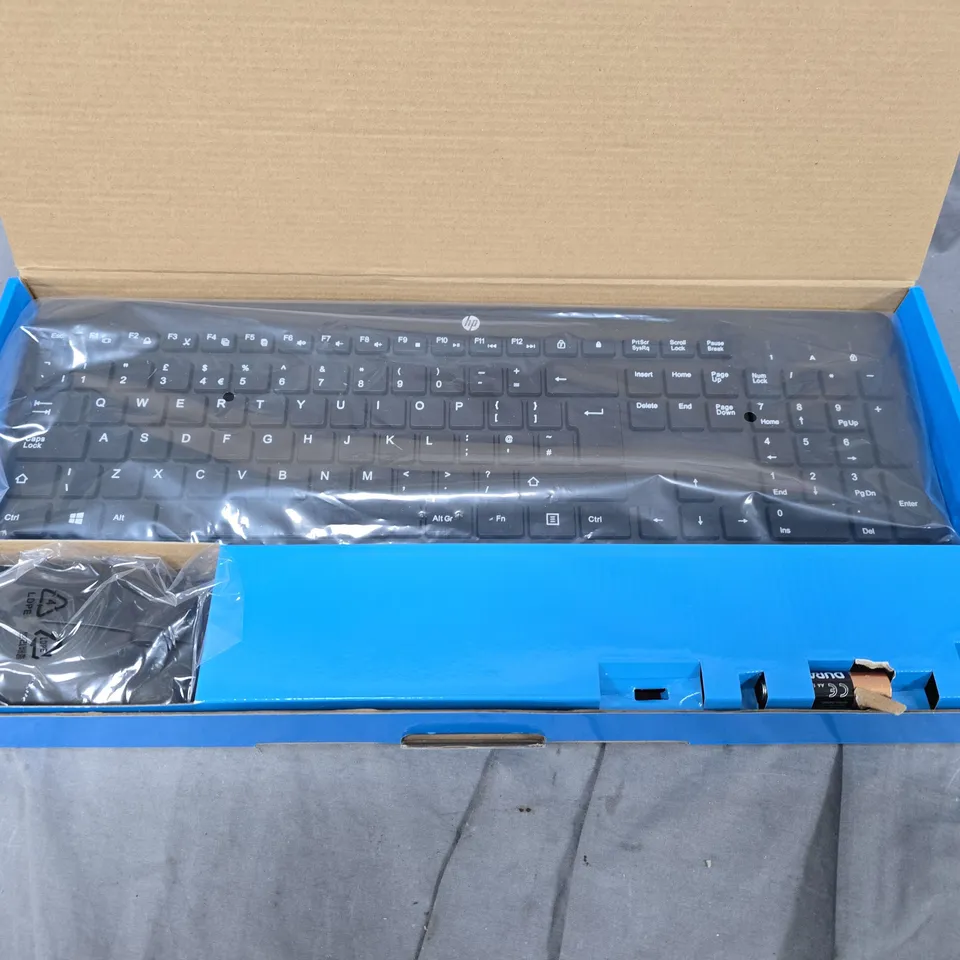 HP 230 WIRELESS MOUSE AND KEYBOARD COMBO – BOXED
