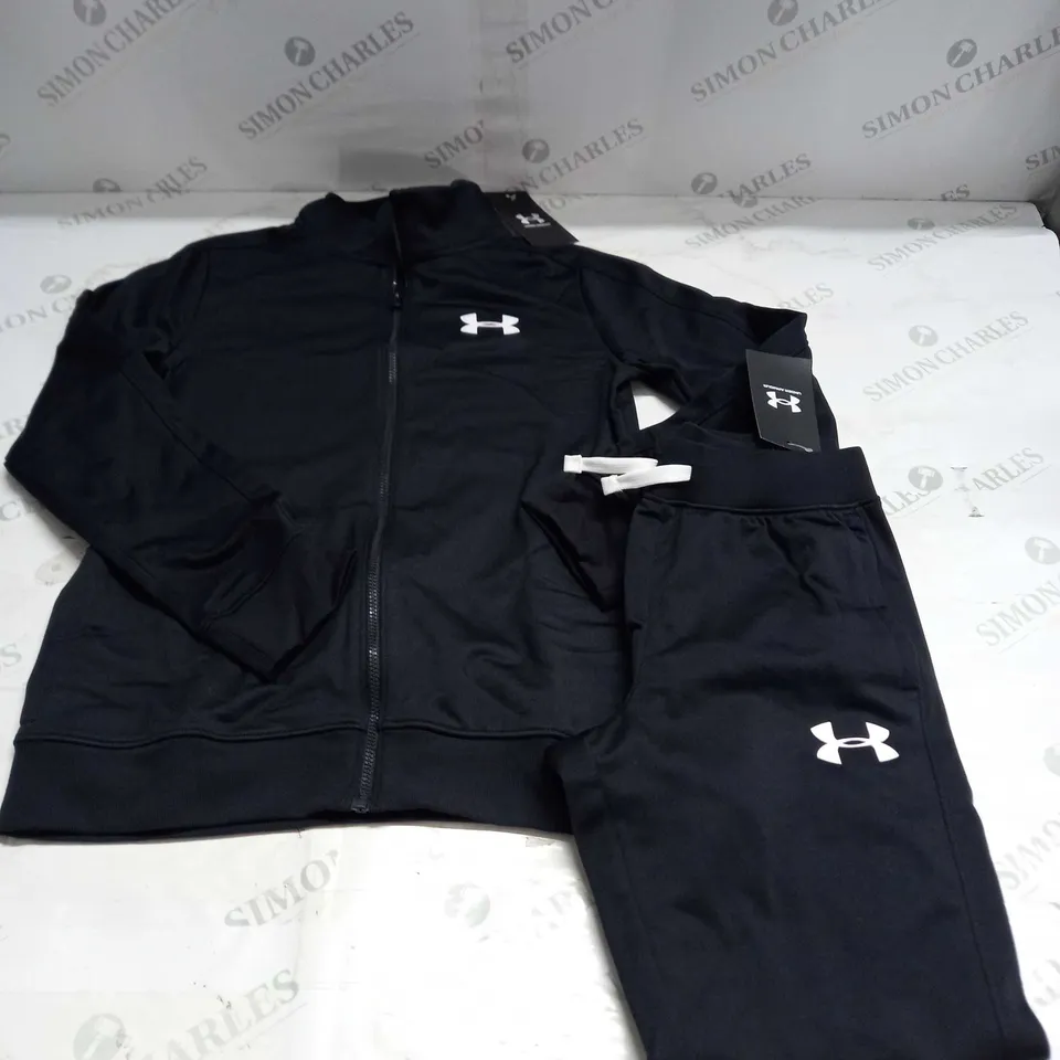 CHILDRENS UNDER ARMOUR TRACKSUIT SIZE UNSPECIFIED