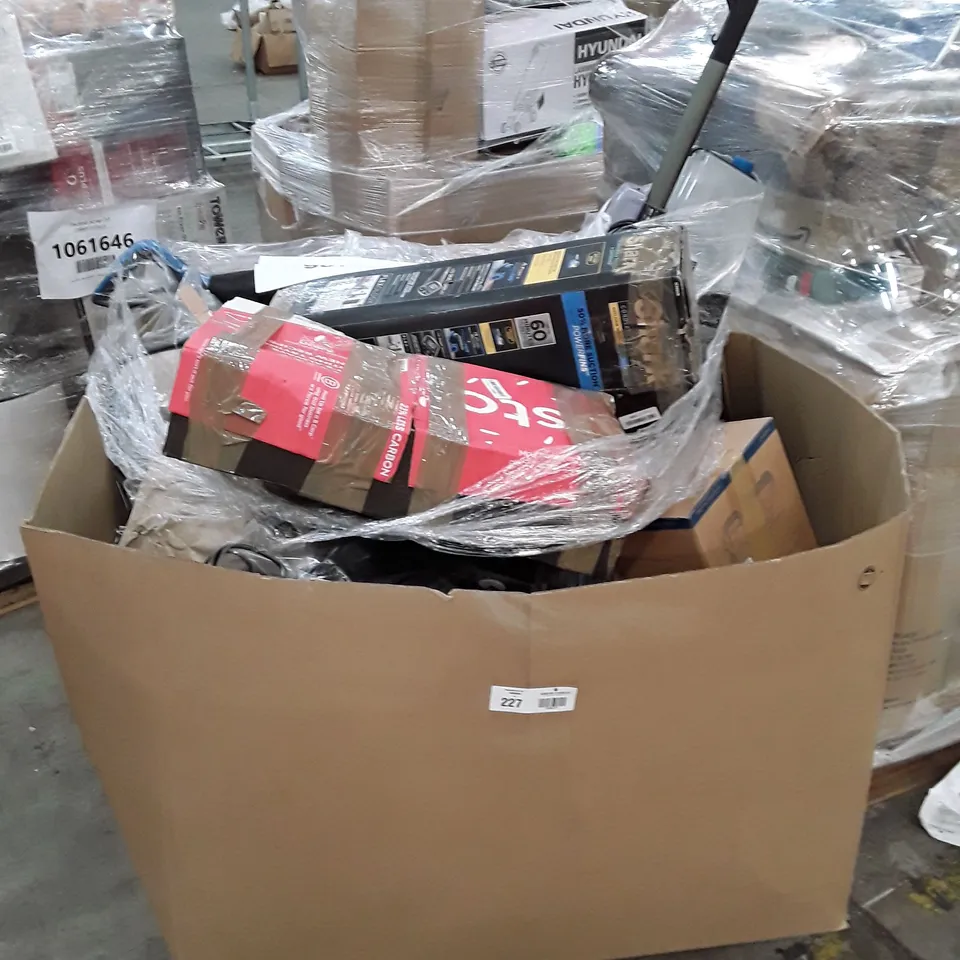 PALLET OF APPROXIMATELY 21 UNPROCESSED RAW RETURN HOUSEHOLD AND ELECTRICAL GOODS TO INCLUDE;