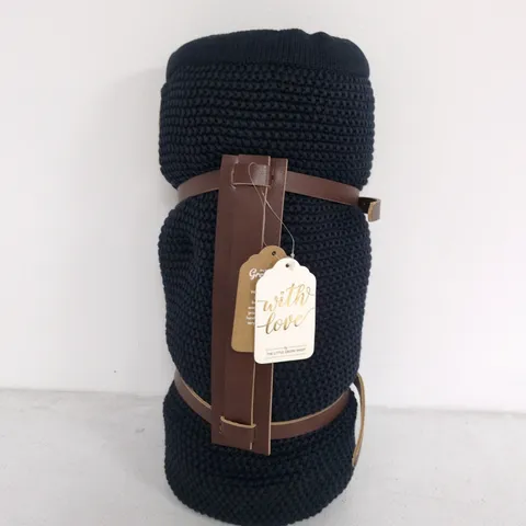 GREEN SHEEP ORGANIC COTTON COSY BLANKET - 100X80CM IN BLACK