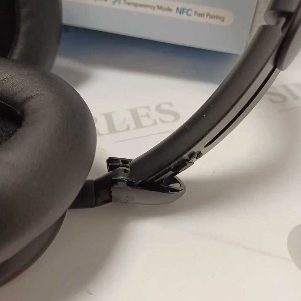 LIFE Q30 - WIRELESS NOISE CANCELLING HEADPHONES