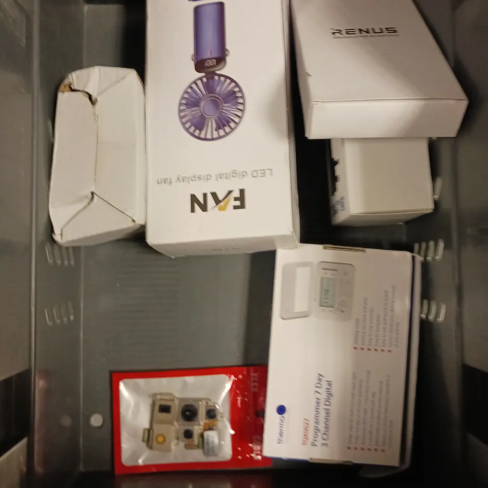 APPROXIMATELY 10 ASSORTED ELECTRICAL PRODUCTS TO INCLUDE LED STRIP LIGHTS, HANDHELD FAN, PULSE OXIMETER ETC 