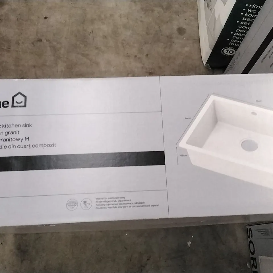 BOXED SORREL MEDIUM COMPOSITE QUARTZ KITCHEN SINK