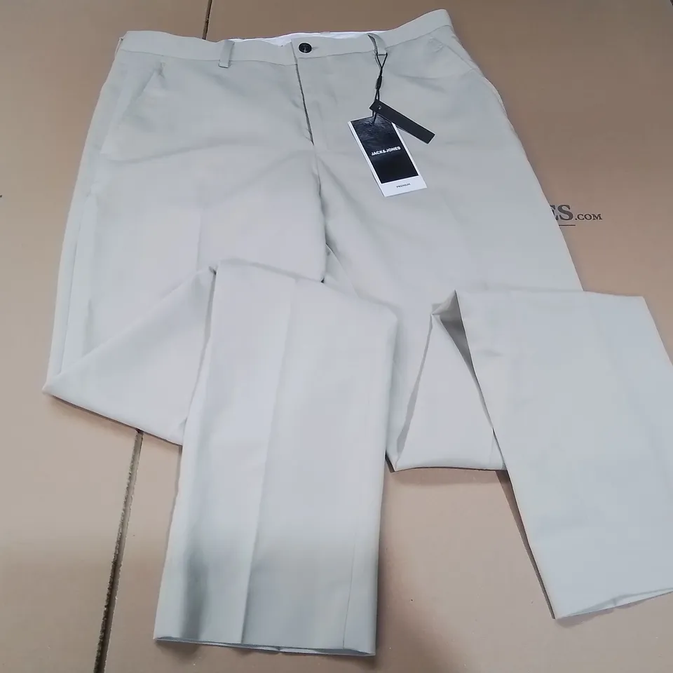 JACK & JONES SUIT SLIM JACKET AND TROUSERS - JACKET 42R TROUSERS 32 R