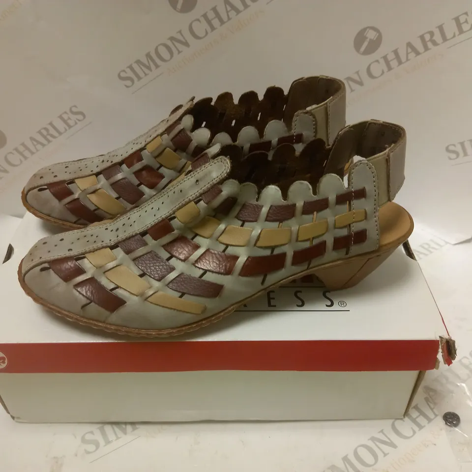 BOED RIEKER ANTISTRESS SHOES - SIZE 7