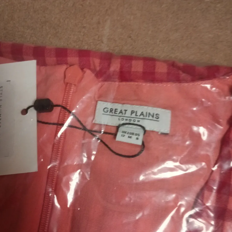 BAGGED GREAT PLAINS TUNIS CHECK V NECK DRESS IN CRIMSON/HOT CORAL - 12