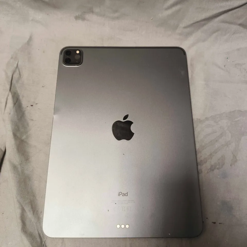 APPLE IPAD TABLET - A2228
