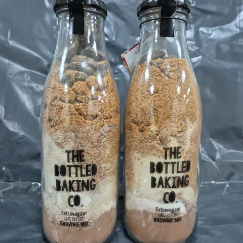 APPROXIMATELY 5 ASSORTED FOOD ITEMS TO INCLUDE THE BOTTLED BAKING BROWNIE MIXES