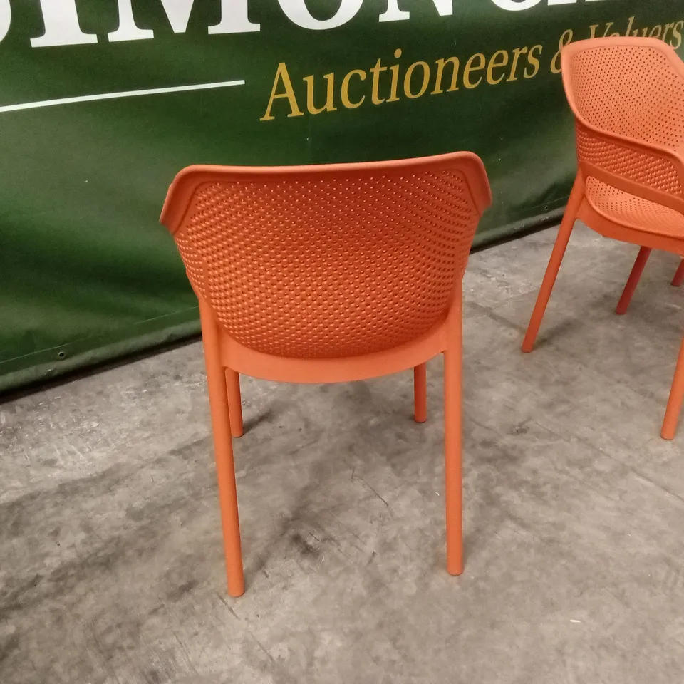 SET OF 3 QUALITY DESIGNER OUTDOOR PLASTIC STACKABLE GARDEN CHAIRS - ORANGE