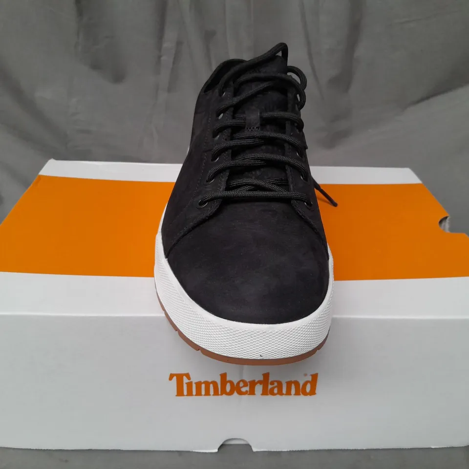 BOXED PAIR OF TIMBERLAND MAPLE GROVE LOW LACE SNEAKERS IN BLACK UK SIZE 11