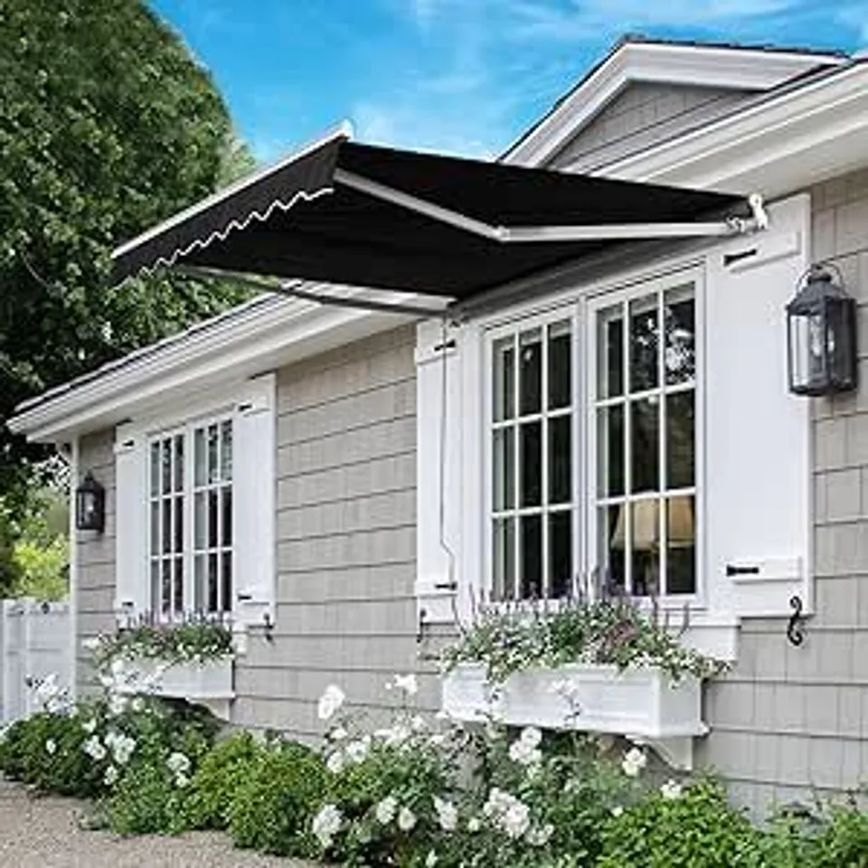 BOXED MANUALLY RETRACTABLE AWNING IN BLACK