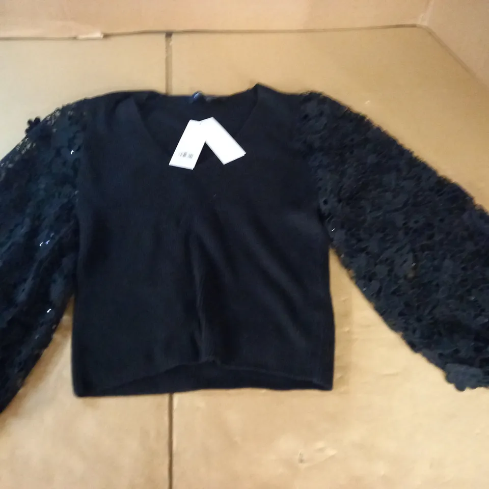 FRENCH CONNECTION LOA JOSS SEQUIN LACE MIX TOP - M
