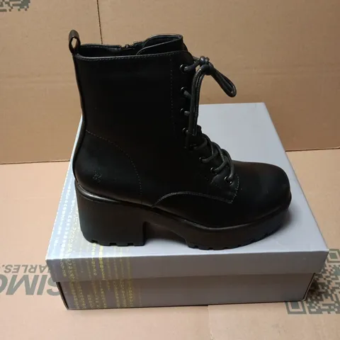 BOXED PAIR OF KOI GIN PLATFORM MILITARY BOOTS IN BLACK - SIZE 4