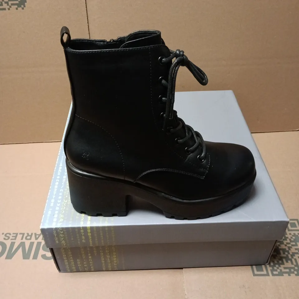 BOXED PAIR OF KOI GIN PLATFORM MILITARY BOOTS IN BLACK - SIZE 4