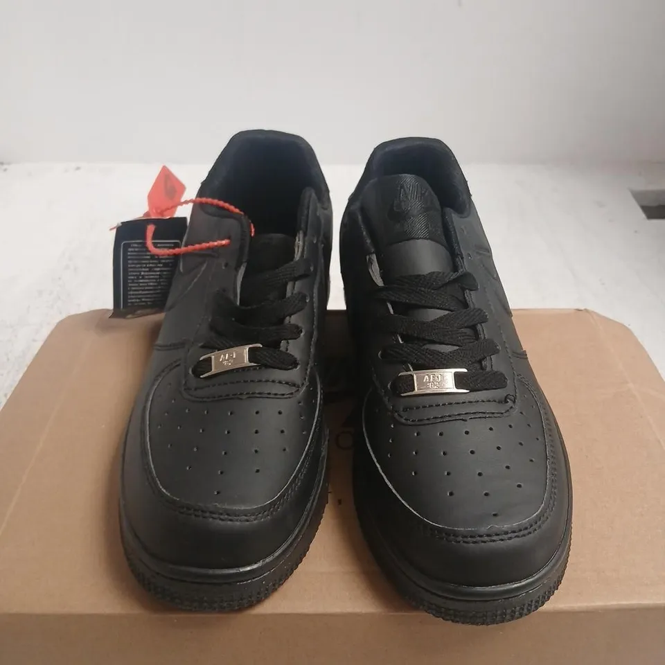 NIKE AIR FORCE 1 BLACK LEATHER SNEAKER – UK 6