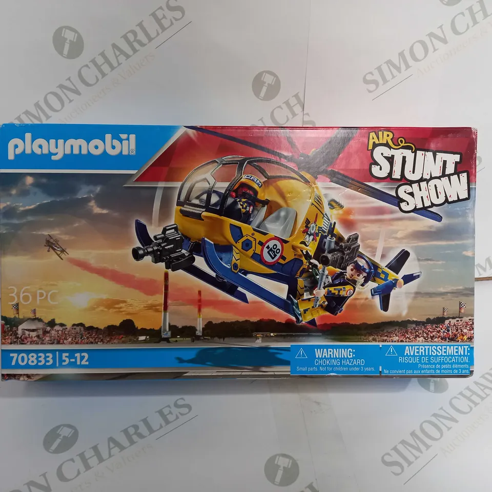 PLAYMOBIL 70833 AIR STUNT SHOW HELICOPTER WITH FILM CREW