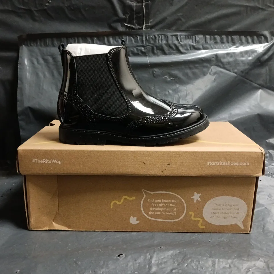 BOXED PAIR OF START RITE KIDS CHELSEA BOOTS IN GLOSSY BLACK SIZE EU 29