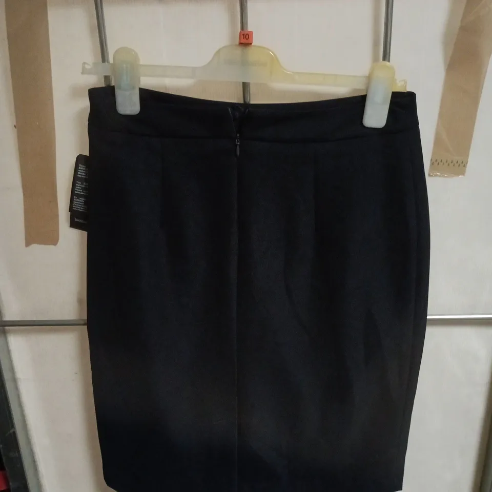 BOX OF APPROXIMATELY 25 ASSORTED CLOTHING ITEMS TO INCLUDE BARBARA LEBEK, FRANK LYMAN, VEROMIA ETC