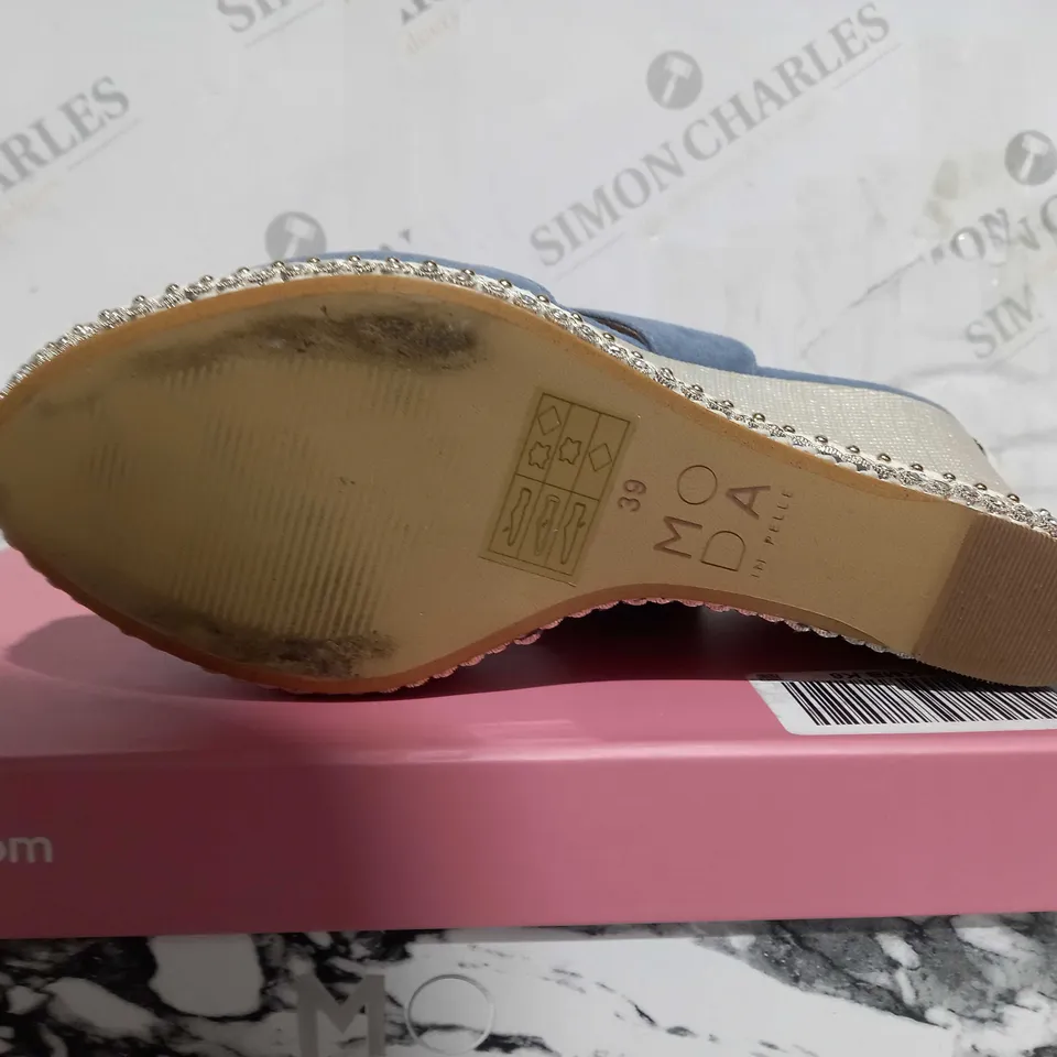 BOX CONTAINING 5 PAIRS OF MODA IN PELLE PERIAR WEDGE LIGHT BLUE SUEDE SANDAL UK SIZE 6