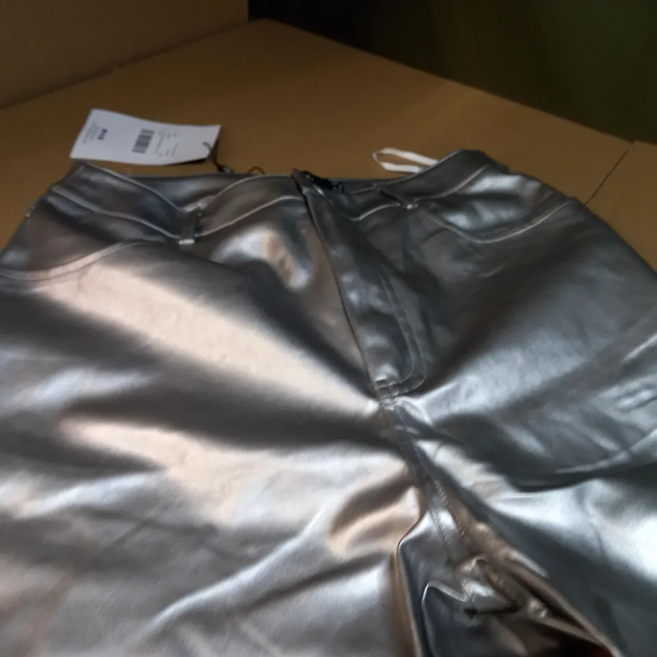 KYO HIGH WAISTED METALLIC TROUSER IN SILVER - UK 12