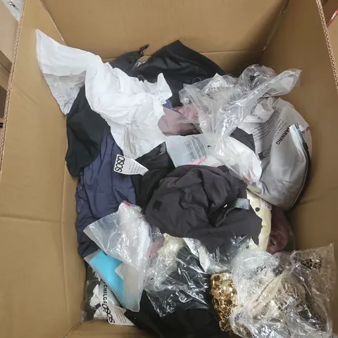 BOX OF APPROXIMATELY 20 ASSORTED CLOTHING ITEMS TO INCLUDE: RIVER ISLAND TSHIRT