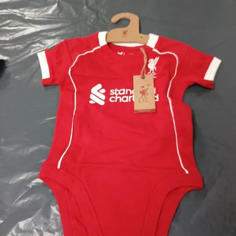 LIVERPOOL FC BABY BODYSUIT – RED WITH CREST & SPONSOR (OFFICIAL LFC STORE)