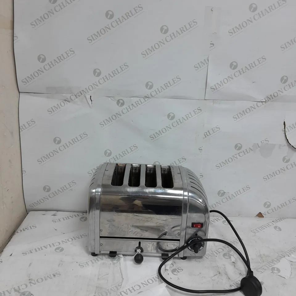 BOXED DUALIT 4 SLOT VARIO CLASSIC TOASTER WITH TWO SANDWICH CAGES