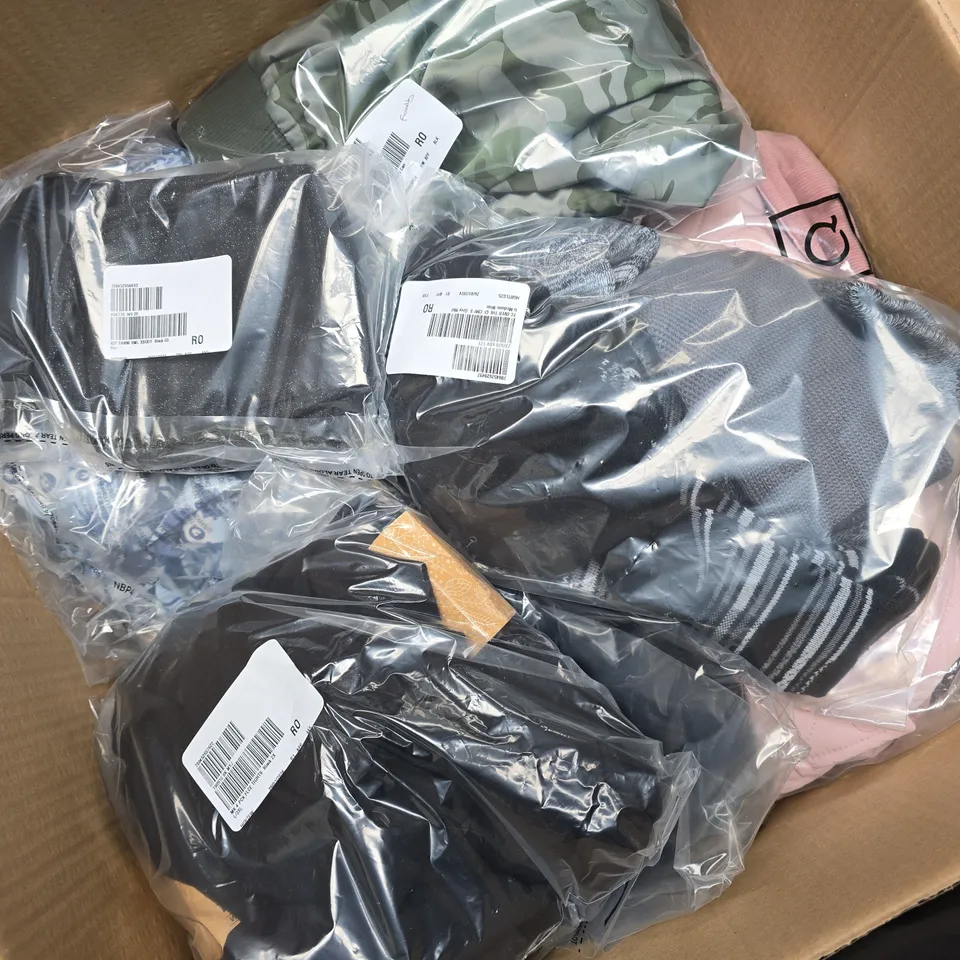 APPROXIMATELY 20 ASSORTED CLOTHING ITEMS IN VARIOUS STYLES, SIZES & COLOURS TO INCLUDE TIGHTS, JACKETS, GILET, ETC