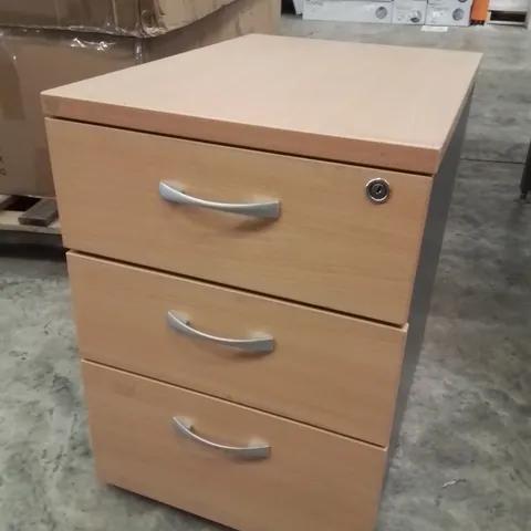 3 DRAW OFFICE FILLING CABINET 