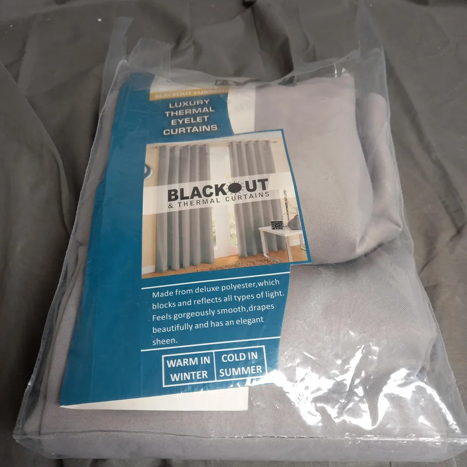 BAGGED BLACKOUT THERMAL CURTAINS - SIZE UNSPECIFIED 