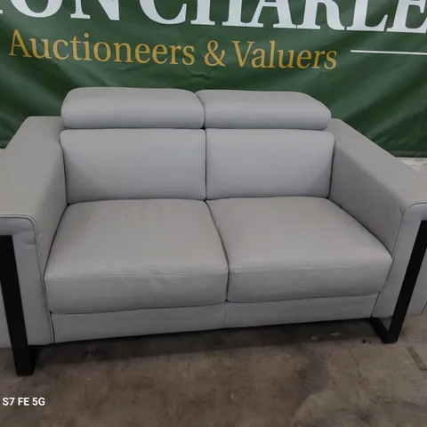 QUALITY ITALIAN DESIGNER ASHLEY TWO SEATER SOFA WITH ADJUSTABLE HEADRESTS GREY LEATHER