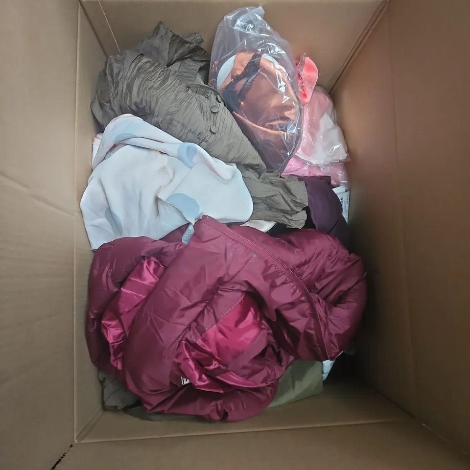 BOX OF APPROXIMATELY 20 ASSORTED CLOTHING ITEMS TO INCLUDE: ZARA CARDIGAN 