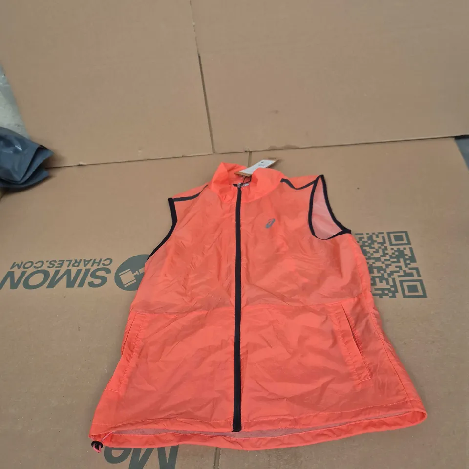BOX OF APPROXIMATELY 25 ASSORTED CLOTHING TO INCLUDE: ACICS PACKABLE VEST