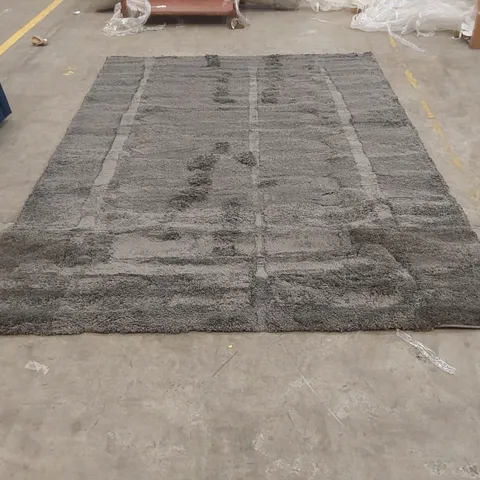 QUALITY DESIGNER COSY SOFT AREA RUG - CHARCOAL, APPROXIMATELY 240 x 340cm