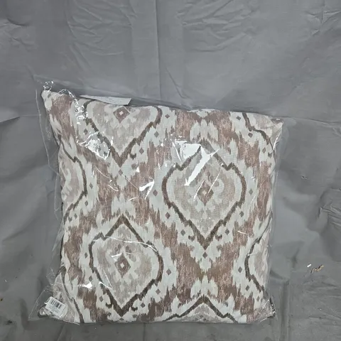 BEIGE & WHITE IKAT PATTERN CUSHION