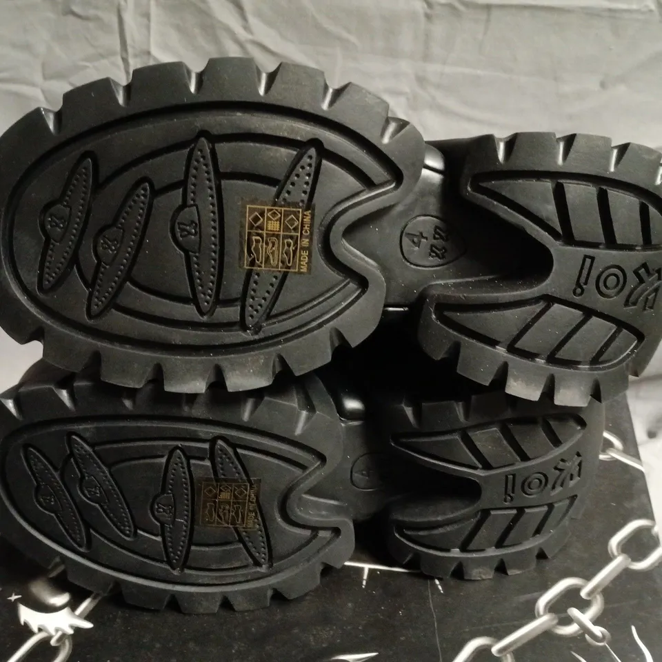 BOXED KOI SPAWN OF RAPTURE SHOES IN BLACK - UK 4