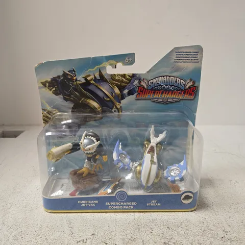 SKYLANDERS SUPERCHARGERS HURRICANE JET-VAC COMBO PACK 
